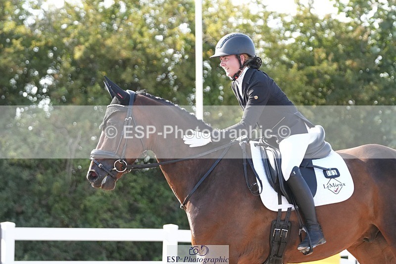 250817-165900-11802 - 183-Sophie.CollinsMr.Banks