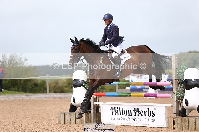 230812A-122841-08978 - Cls 32 Foxhunter