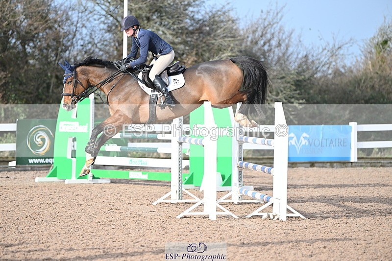 231208A-114908-00569 - Cls 4 Snr 1.05m Open