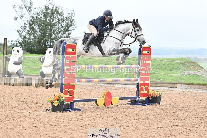 251003-134122-01189 - Cls 3 Foxhunter and 1.20m