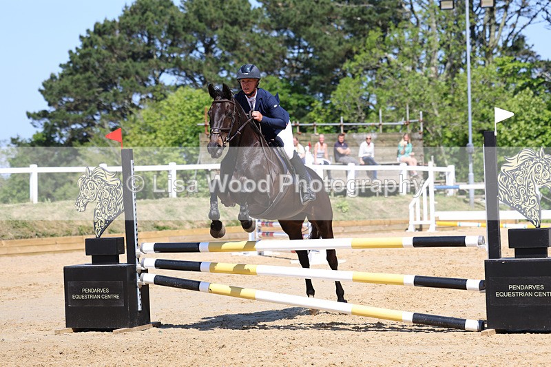 3E7A5800 - Class 4: Senior BN/90cm open