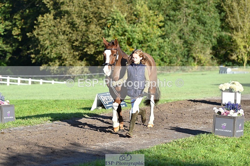 231022-100508-22234 - 432-DALEY-Oona.Gowan-TrotUp+SJ