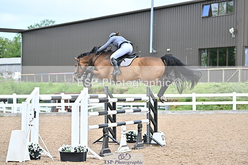 240523A-140602-02046 - Cls 5 National 1.30m