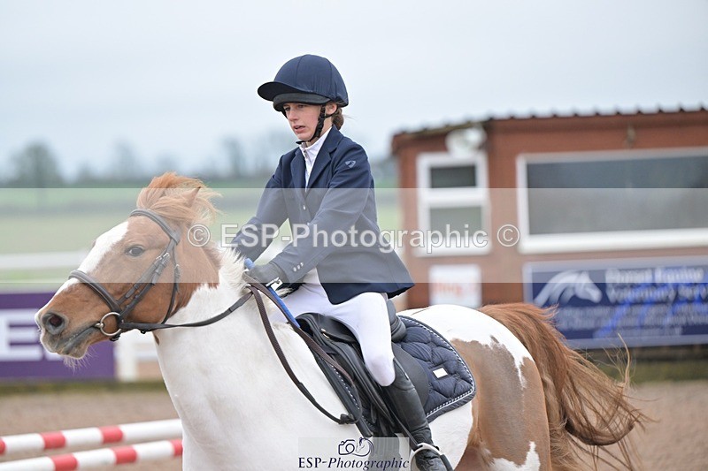 251116-100108-01099 - Cls 2 Pony Intro 70cm