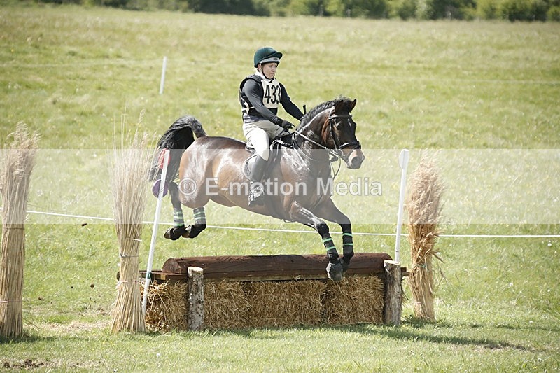 BVHT 140517  NXC -561 - Class 2 XC Novice 14/05/17