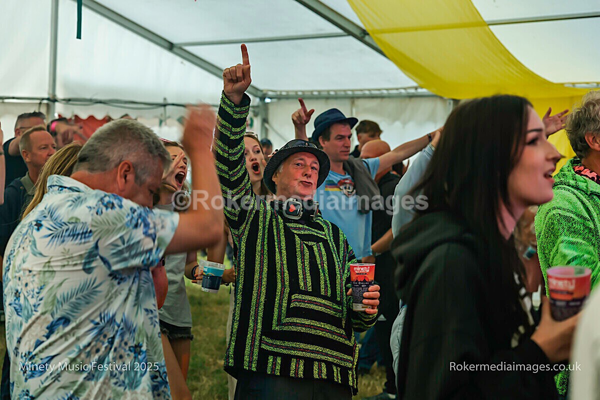 _MGL7543 - MINETY 2025