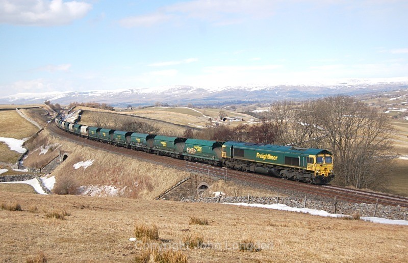 30.3.13 - 66548 6E31 Killoch - Stourton, Birkett Common - Birkett Common (southbound)