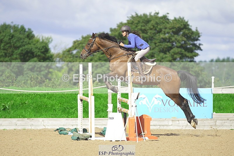 230806A-100640-00935 - Cls 12 Snr 1.05m