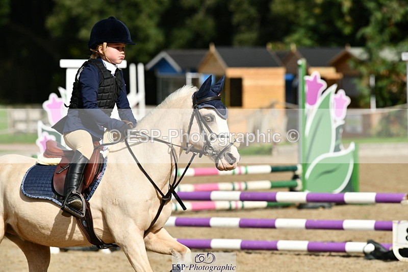 251004A-130524-01129 - Classes 6 & 7 60cm