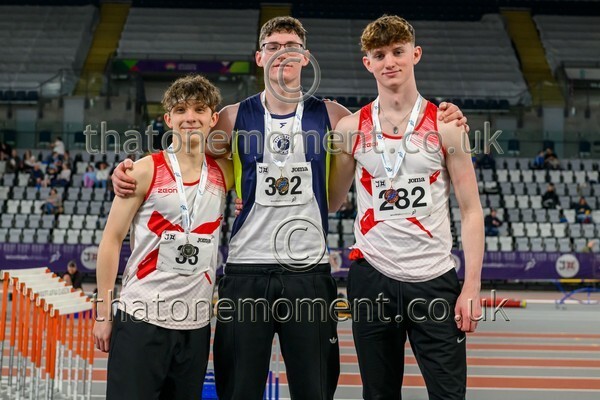 Age26SUN-810748 - Medals