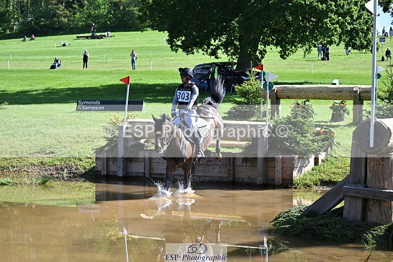 240525-093826-11710 - 303-KILLEENHOUSESTUD_OBOS_16-Tom_D_Crisp