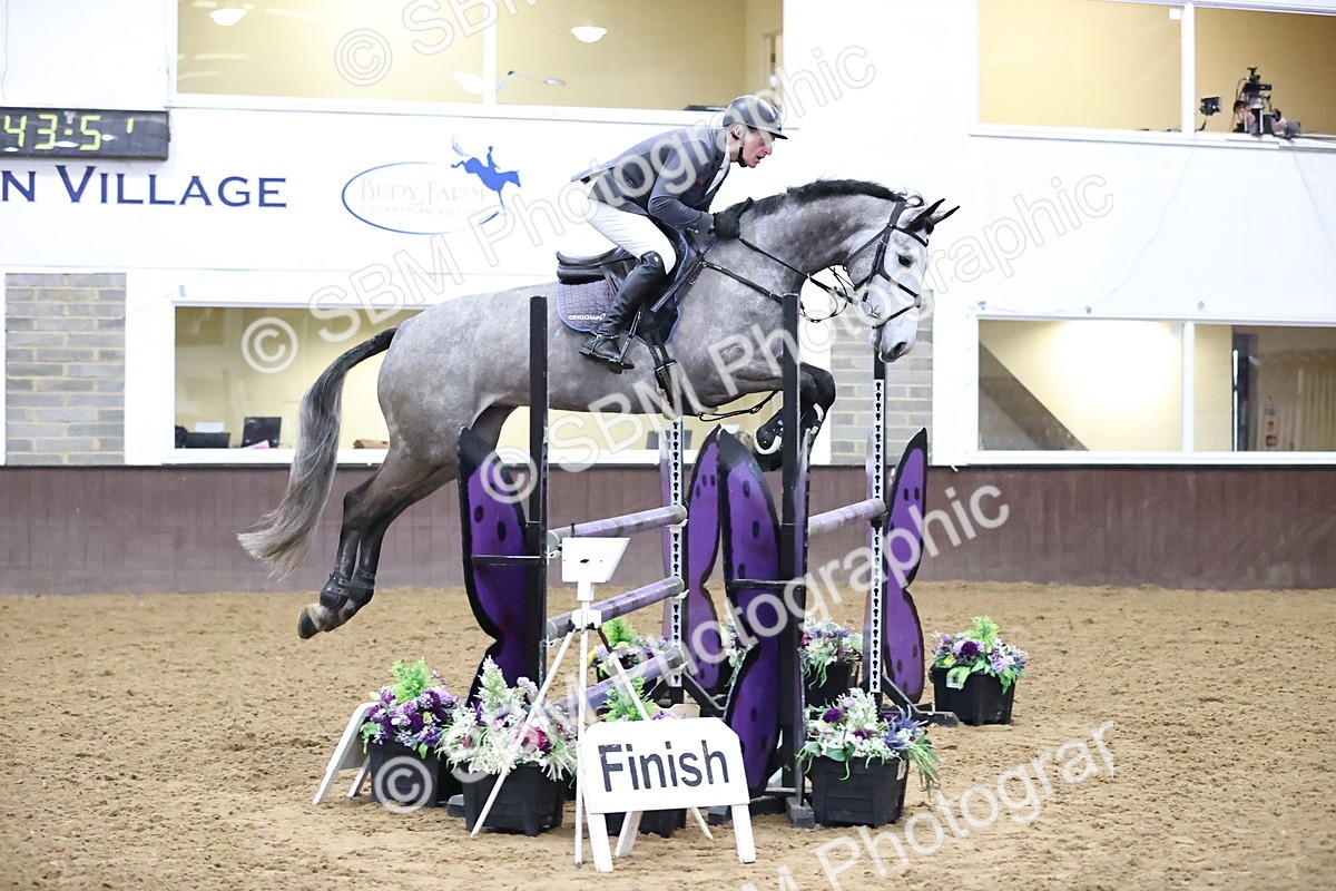 SBM_009866_Class 23 - Senior Newcomers - 110m - Customer Cart - Anthony