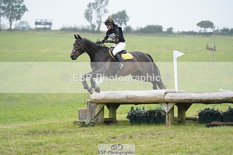 240901A-131854-08820 - 323-Bethany.Hull-CARRICK.DIAMOND.OLIVER