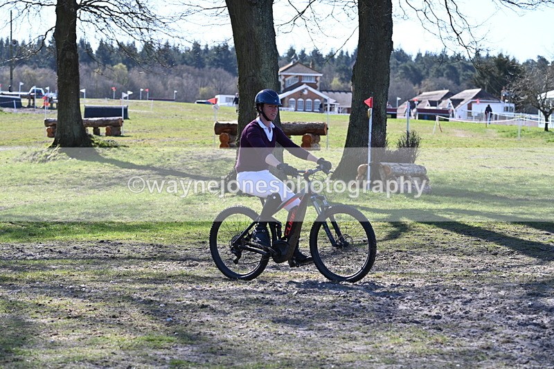 WJ7_9900 - XC Time 10:51 to 11:07