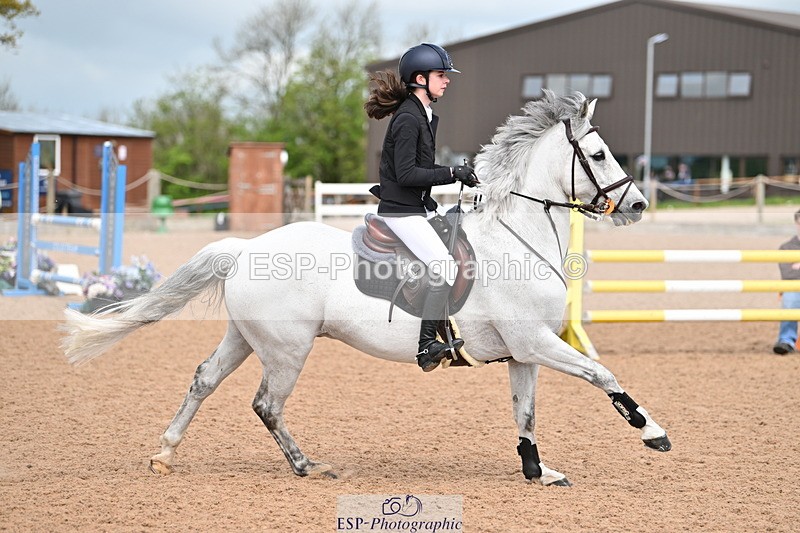 240506A-114630-08606 - Cls 4 Blue Chip Pony Newcomers & 1m Open