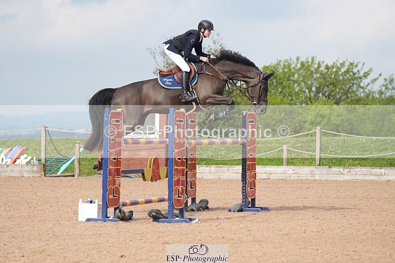 260508-094205-04686 - Cls 12 Snr Foxhunter