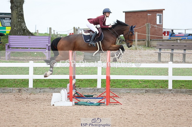 241101A-131337-02005 - FRI Cls 6 Foxhunter and 1.20m Open