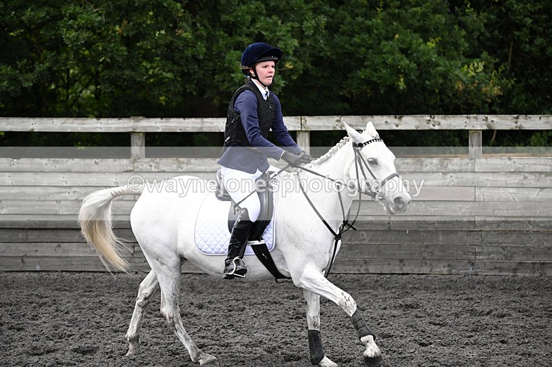 WJ6_0024 - Class 13 Novice 60cm