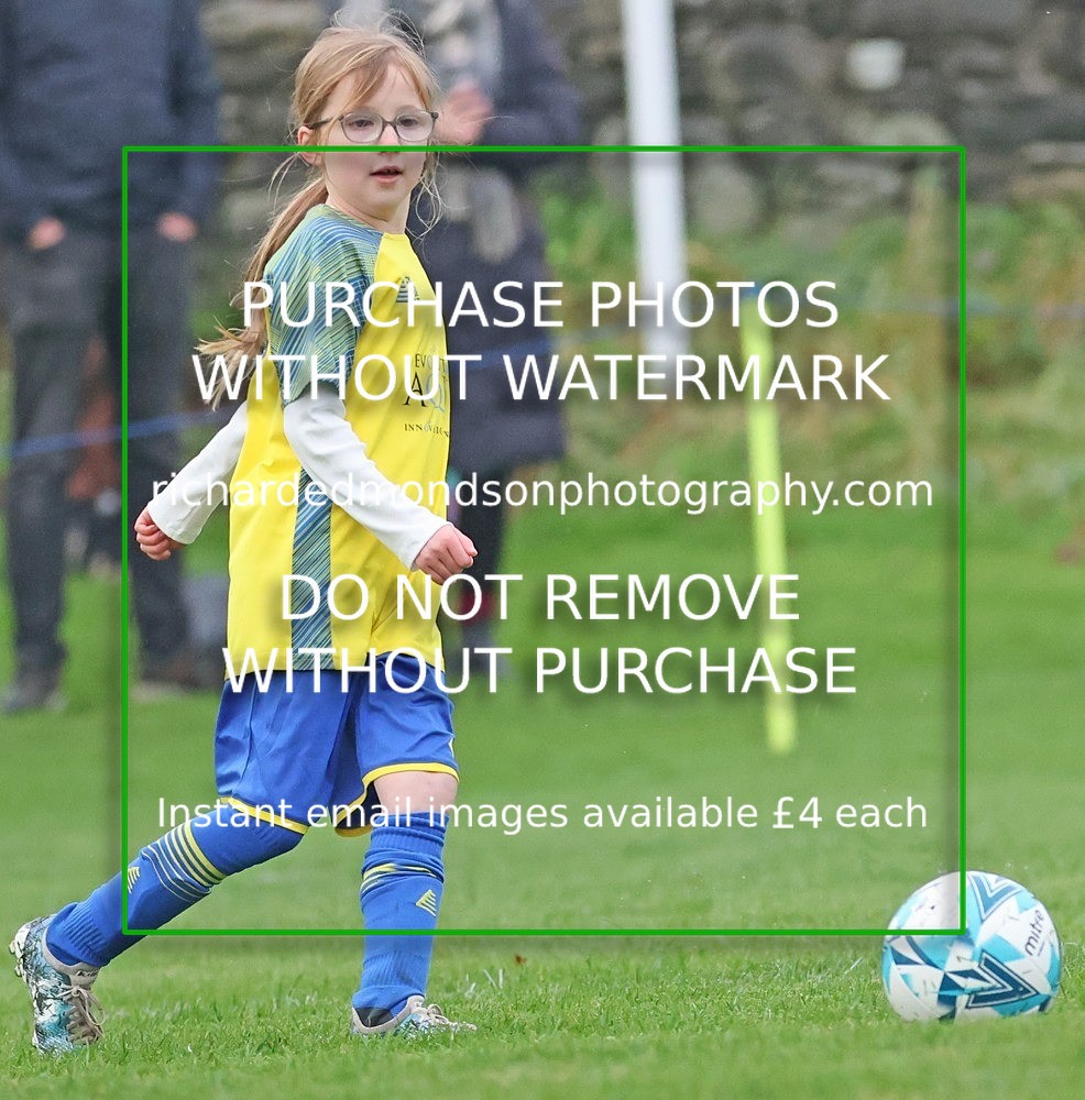 533A4692 - Wattsfield under 7s vs Kendal Utd Ladies & Girls U8 (22/11/25)