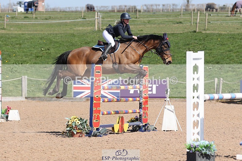 250402-130559-00708 - Cls 6 Foxhunter and 1.20m Open