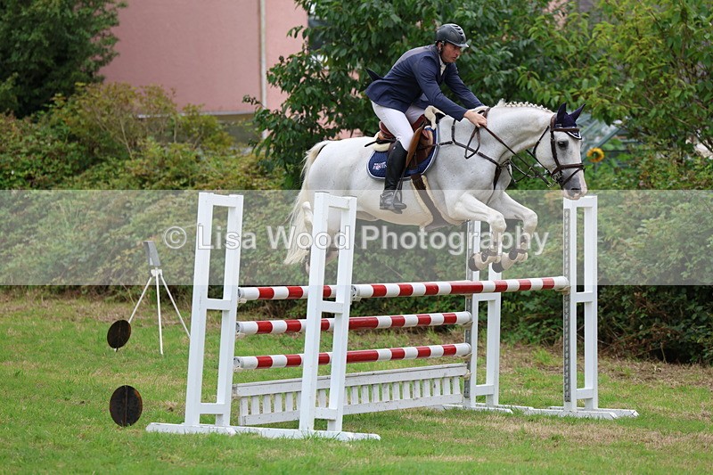 3E7A8339 - Class 8: Senior Foxhunter/1.20m open