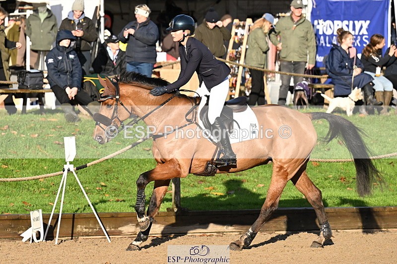 251024A-093559-06135 - B-105-Emily.Grace