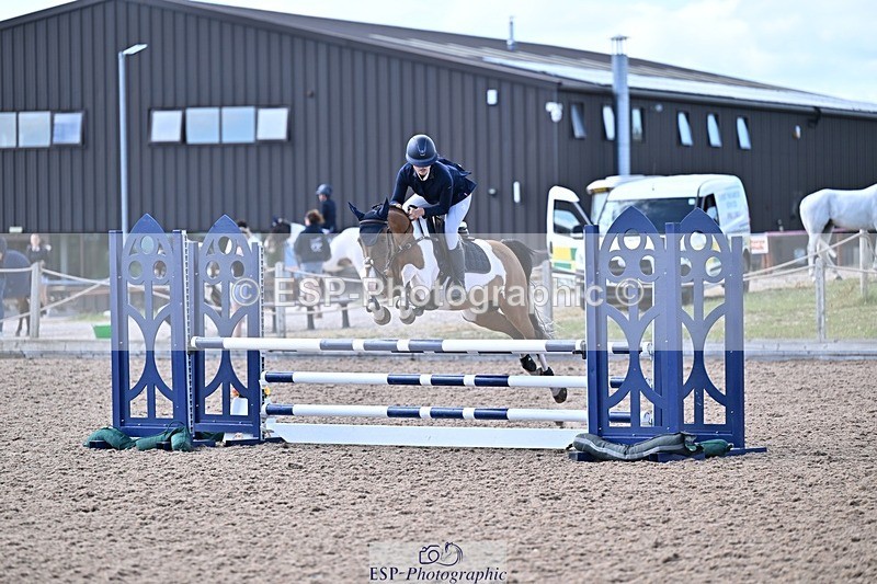 250627-170820-00858 - Cls 6 Stepping Stones 128cm and 138cm