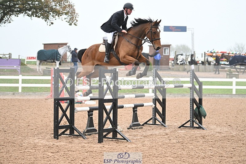 241102A-120909-04486 - SAT Cls 15 Foxhunter and 1.20m Open