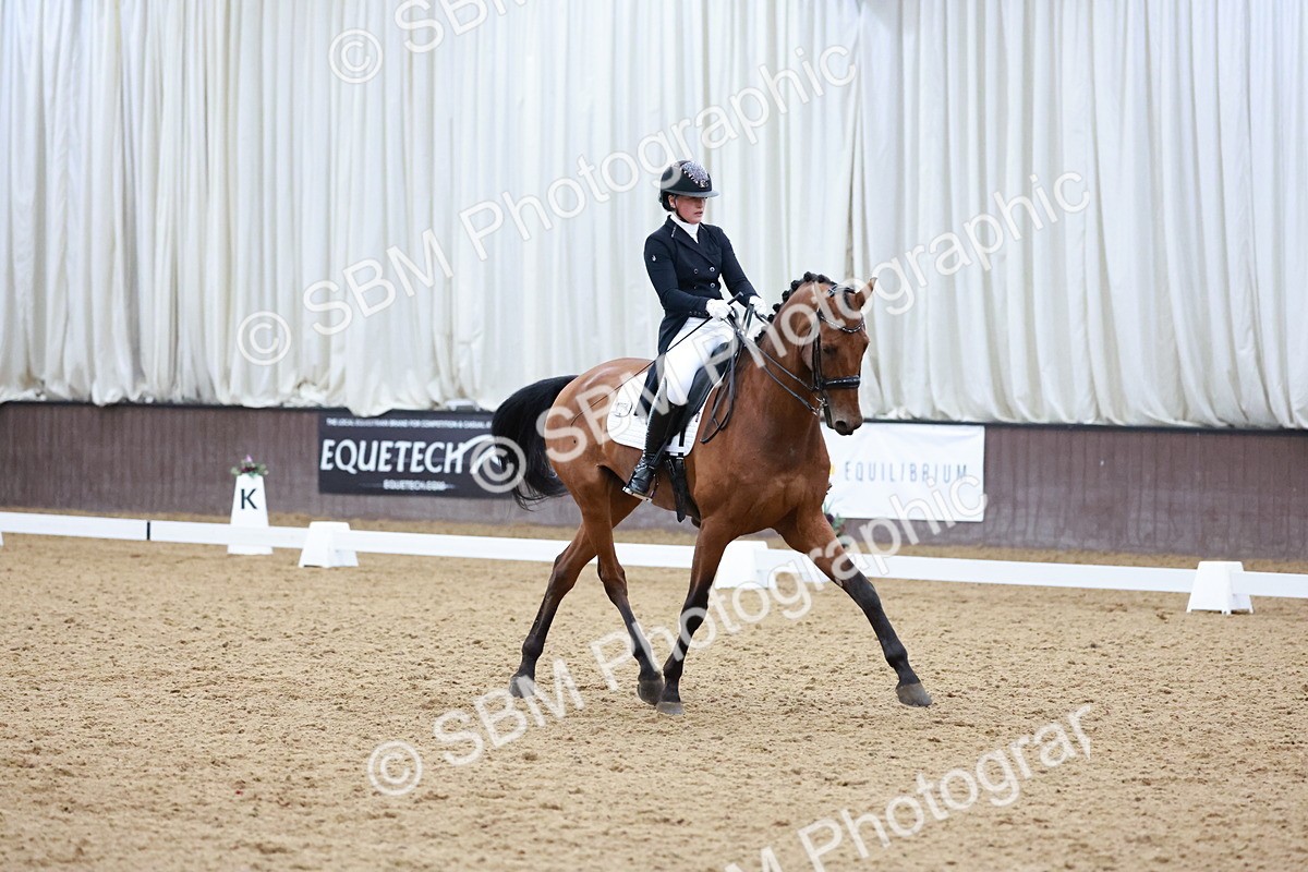 SBM_021034 - Class 13 - FEI INT I - 16.26-17.14