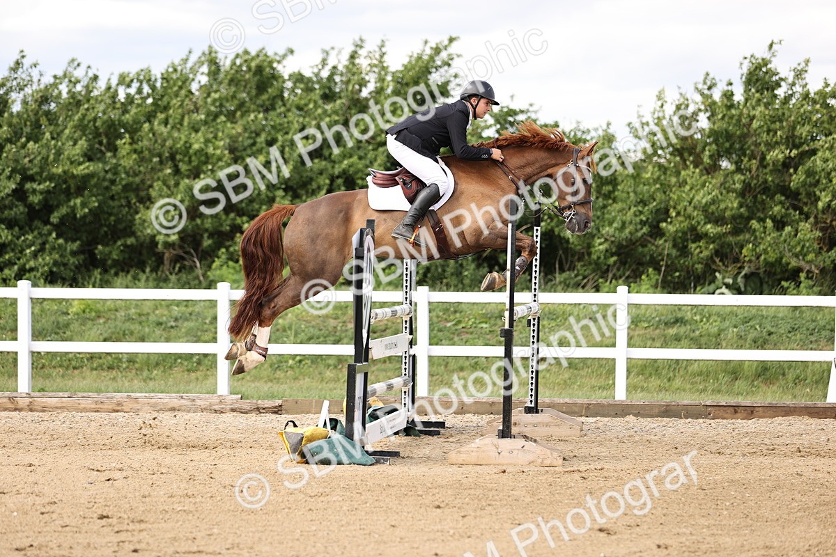 SBM_003758 - Class 13 - Senior Foxhunter - 1.20m