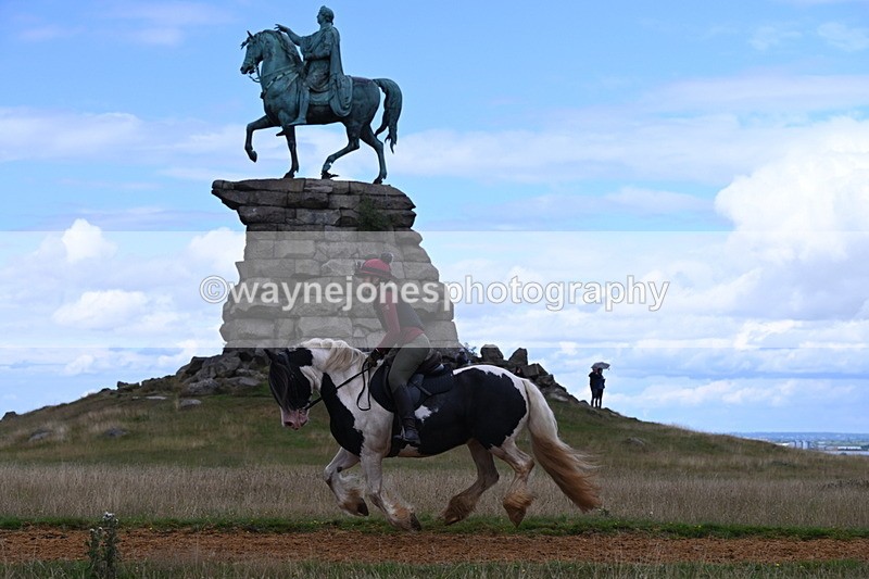 DSC_9691 - Time at Statue 15:11 to 15:58