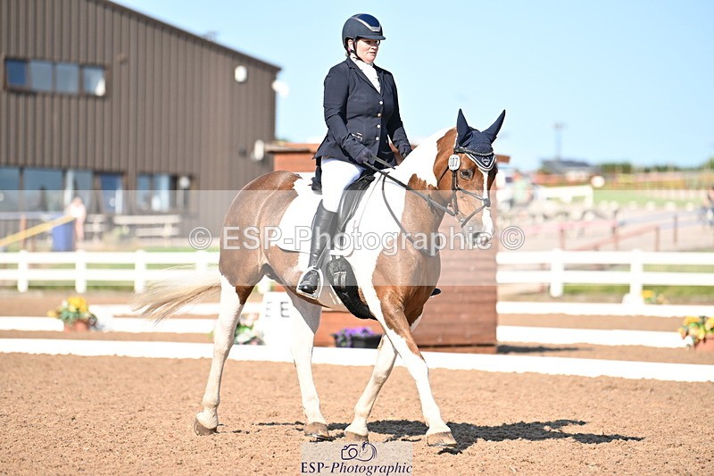 240816A-164757-06264 - 307-Rachel.Cook-Tiger.lily.vi