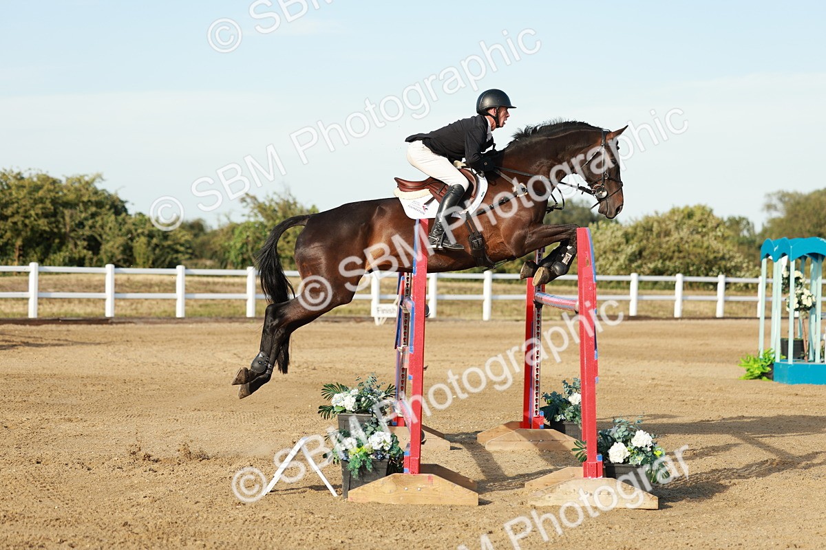 SBM_008940 - Class 6 - National 1.30m 1.40m Open Handicap