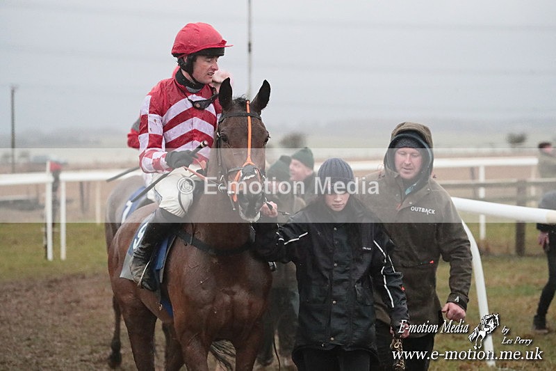 PtP 260125 1108 - Cocklebarrow Point-to-Point racing with the Heythrop Hunt 26/01/25