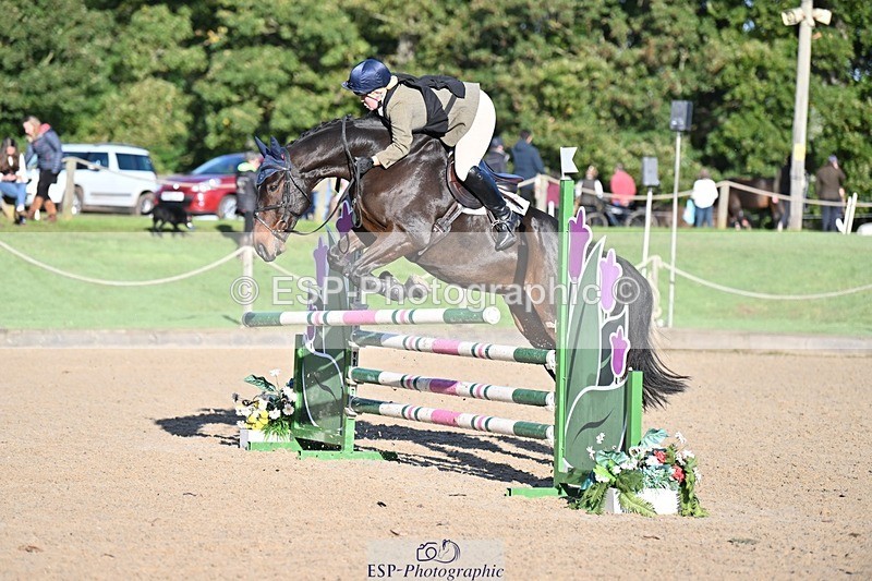 231022-100150-23178 - 237-CHOCOLATE.BOMB-Poppy.Burnyeat-SJ