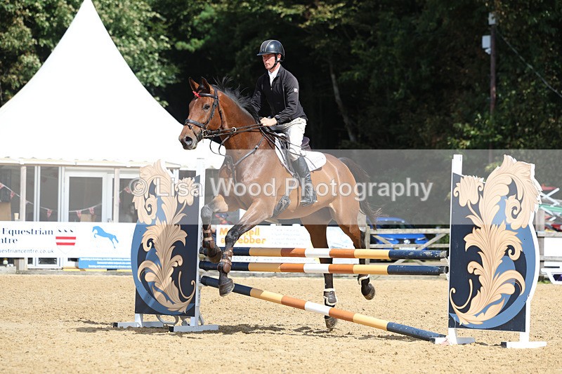 3E7A9305 - Class 9: Senior British Novice/90cm open