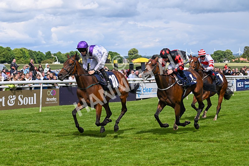 290524-Race 3-Puella Law-5962 - Race 3