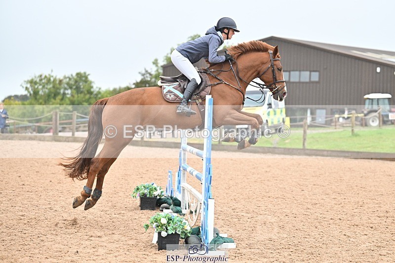 251003-115034-00578 - Cls 2 Newcomers and 1.10m