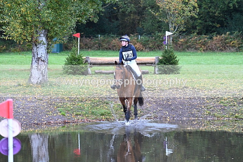 WJ7_3045 - Time 10:47 to 11:11 at the water