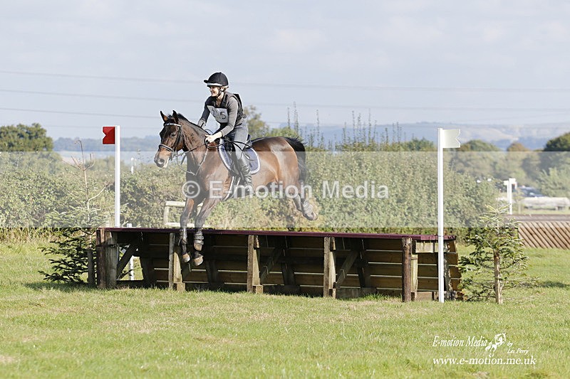  WWHT 171021 3571 - Intermediate Pairs (0.90m)  17/10/21