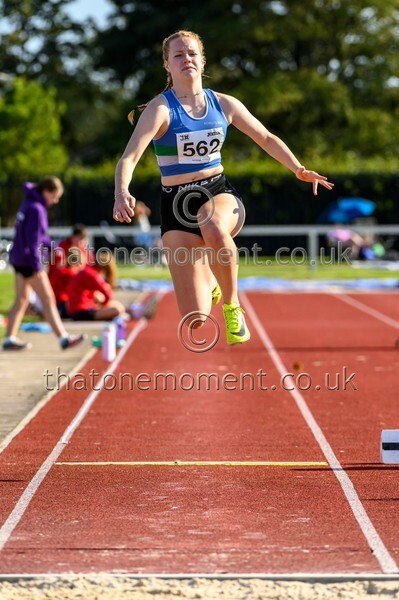 Age25SAT-927543 - Field Female Set Two