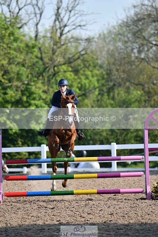 240512A-084043-16930 - Cls 39 British Novice and 90cm Open
