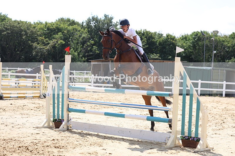 3E7A1724 - Class 8: Senior Newcomers/1.10m open