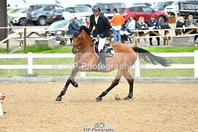 230721A-144325-07063 - Cls 22, 1 Star Gold 1.30m