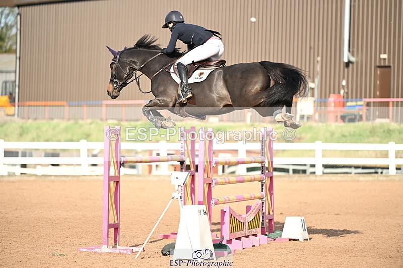 241023A-153712-01240 - Cls 5 Foxhunter and 1.20m Open