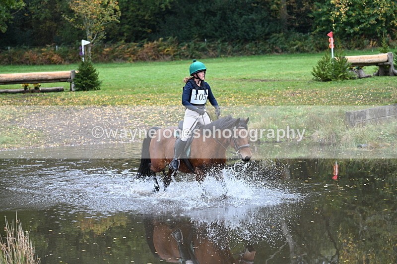 WJ7_3254 - Time 10:47 to 11:11 at the water