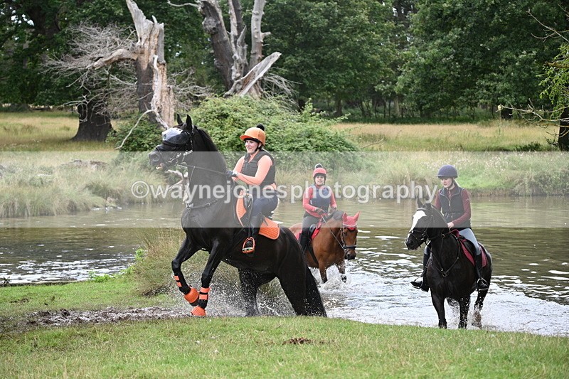 WJ7_4620 - Time at Water 13:26 to 13:59