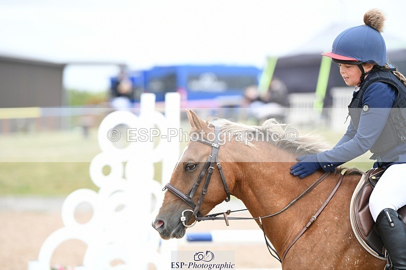 250807-130407-00978 - 70cm Round 2