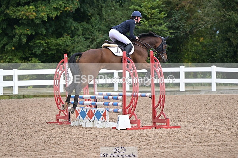 240925A-102956-00070 - Clear Round