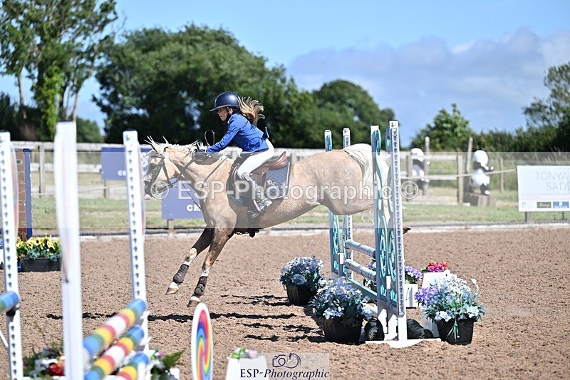 250627-161229-00649 - Cls 6 Stepping Stones 128cm and 138cm